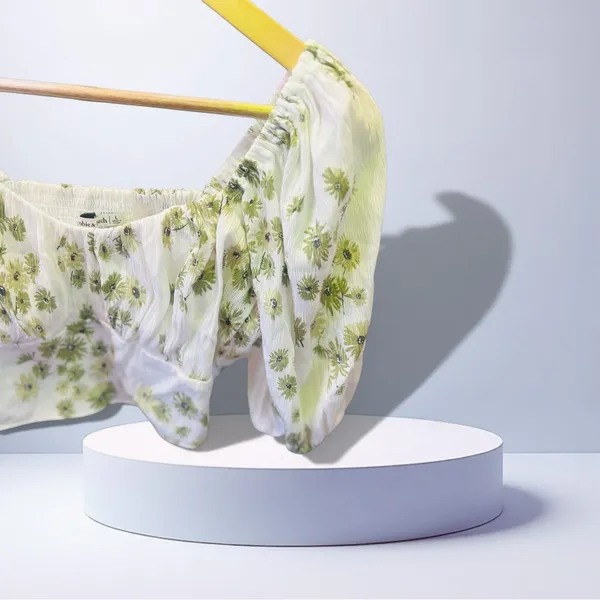 Abercrombie & Fitch floral puff sleeve crop top - Image 4