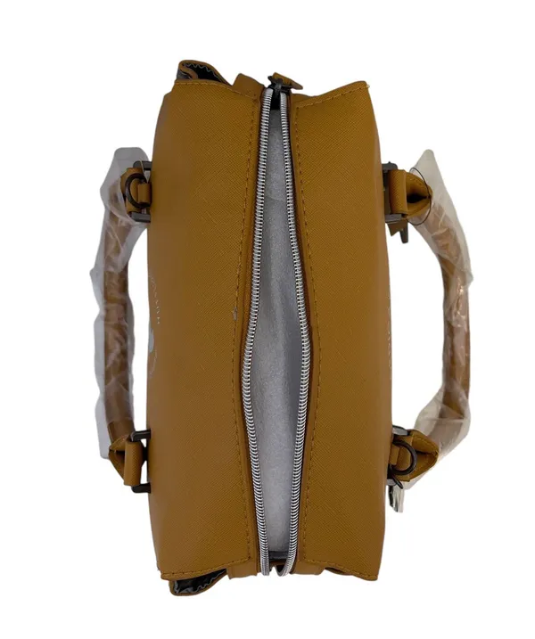 Hufflepuff Hogwarts Bucket Handbag Yellow/ Plaid. NWT - Image 6