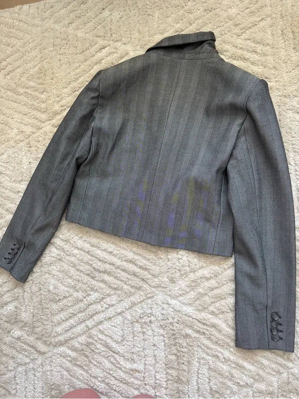 NWOT Abercrombie & Fitch Gray Pinstripe Cropped Blazer - Image 6