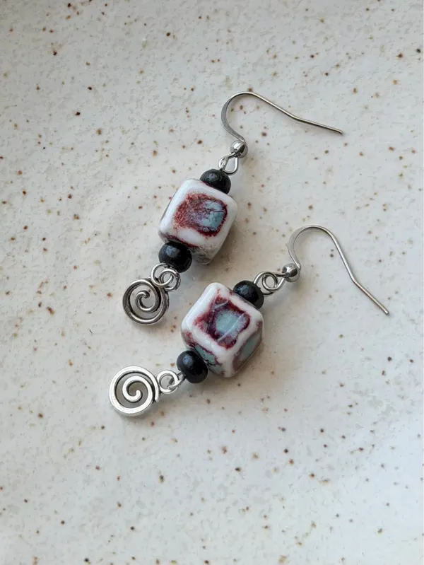Handmade ceramic swirl chic boho retro vintage style dangle earrings💙 - Image 3