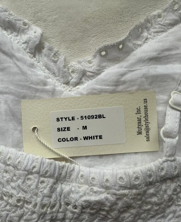 Sim & Sam Cropped Tank Top Blouse - Image 4