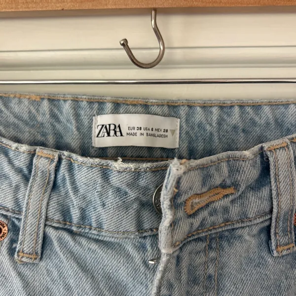 ZARA Light Wash Jeans - Image 2