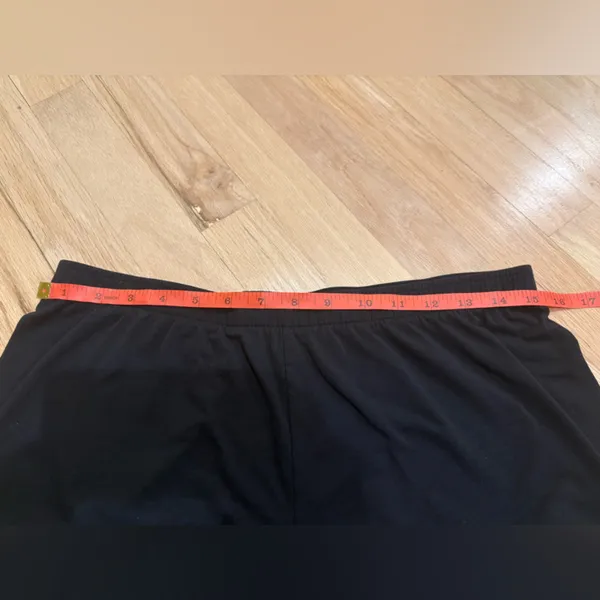 Under Armour Women's Athletic Shorts - Image 4