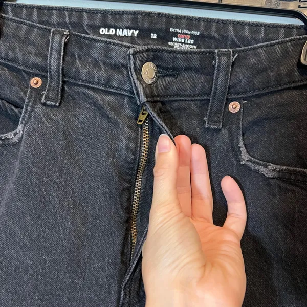 Old Navy Curvy Extra High-Rise Wide Leg Jeans Washed Black Size 12 Stretch Denim - Image 5