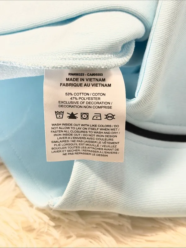 Nike High-Waisted Pleated Shorts in Light Blue - Image 4