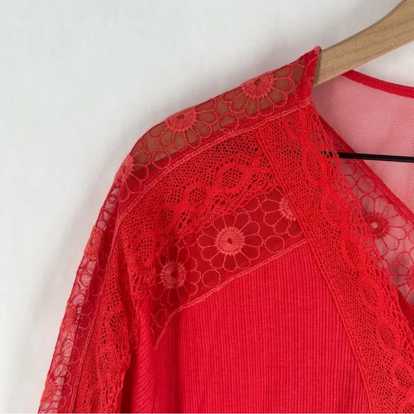 Free People Vibrant Red‎ Ribbed Lace Trimmed Dolman Sleeve Blouse Size M - Image 3