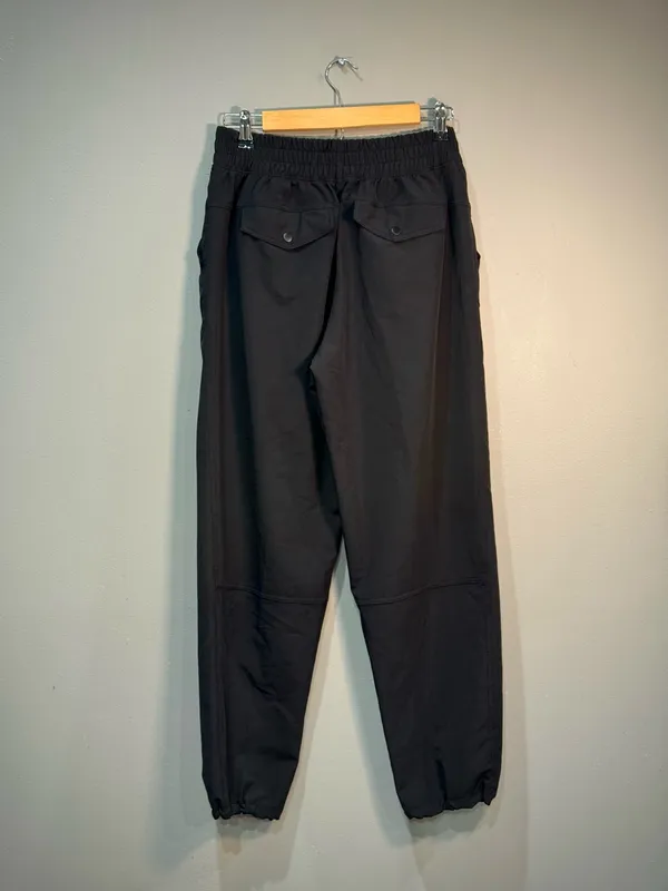 Black Layer 8 Quick Dry Lightweight Joggers Size M EUC - Image 2