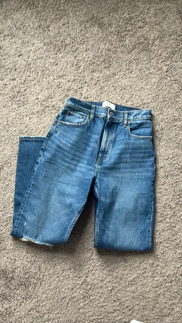 Abercrombie Ankle High-Rise Straight - Image 3