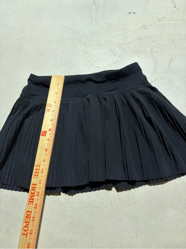 Lululemon pleat to street Black athletic skirt III skort 2 - Image 3