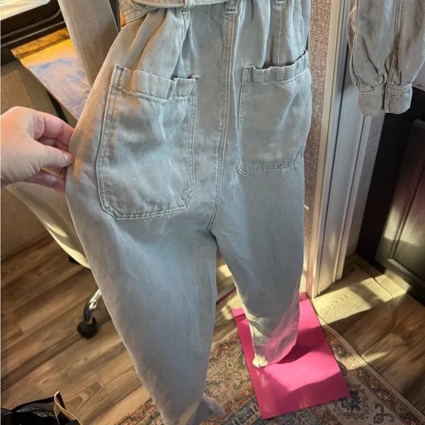 Joe's Jeans linen blend jumpsuit light green size Medium - Image 3