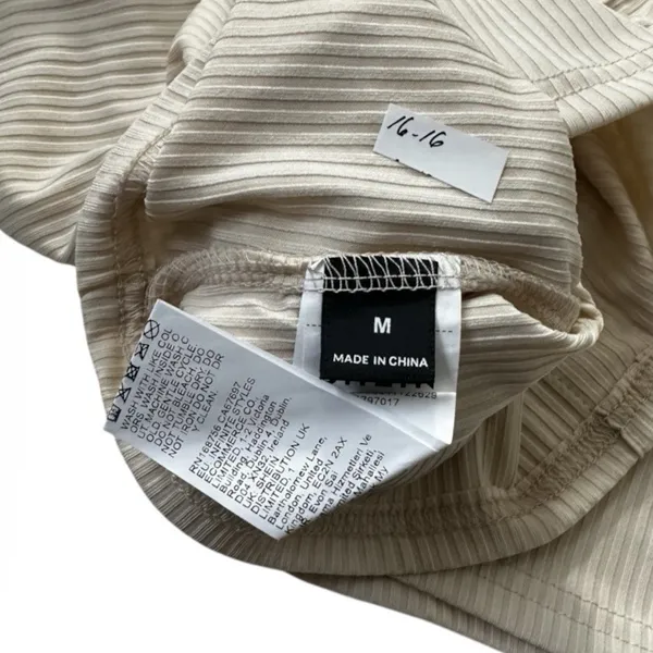Shein Women Size Medium Top Shirt Scoop Neck Apricot Ribbed Crop NWOT | 16-16 - Image 6