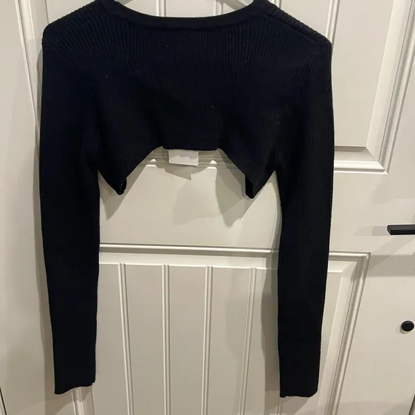 NWT Cotton Candy Large Black Long Sleeve Cut Out Crop Top - Image 5