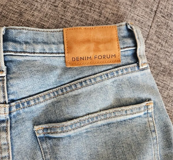 Aritzia From forum jeans - Image 5