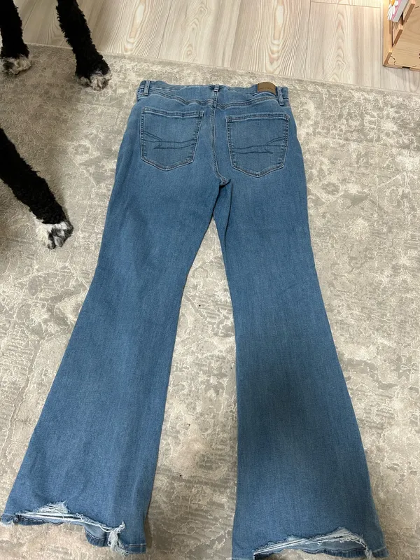 American Eagle Jeans - Image 4