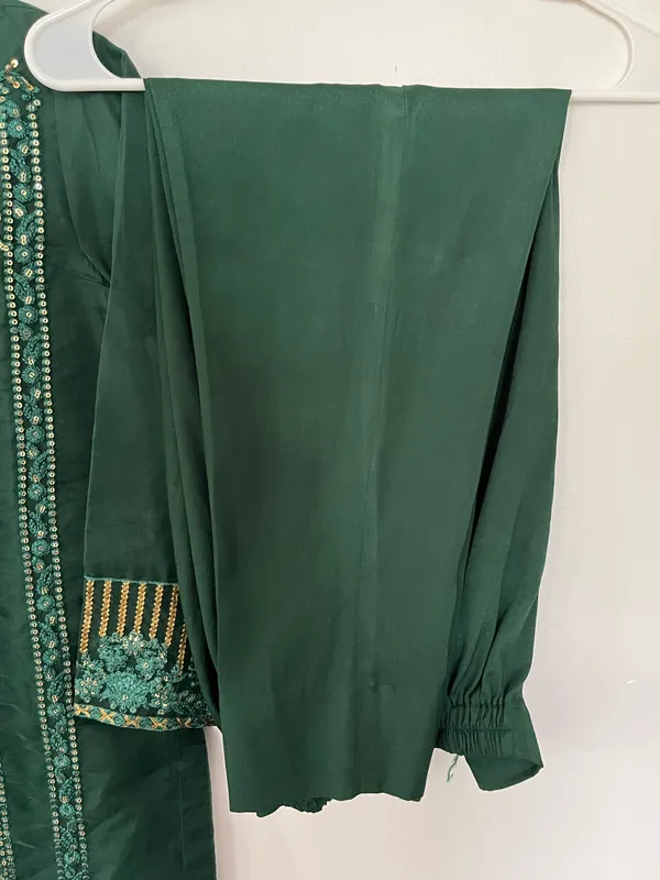3 piece Pakistani outfit Green Size 6 - Image 3