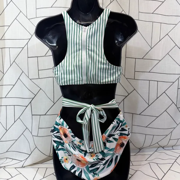 Cupshe One Piece Swimsuit‎ Large Green White Striped Floral Wrap Tie Cutout - Image 2