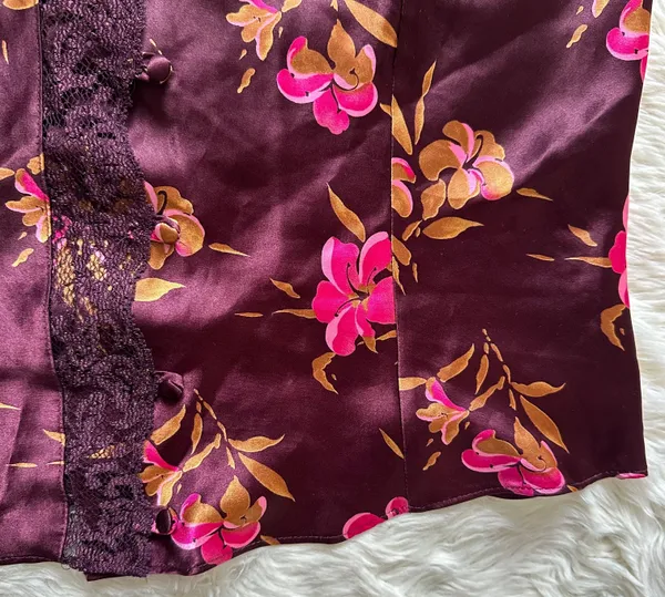 Victoria’s Secret Cami Vintage Gold Label Lace Trim Button Front Floral Purple M - Image 6