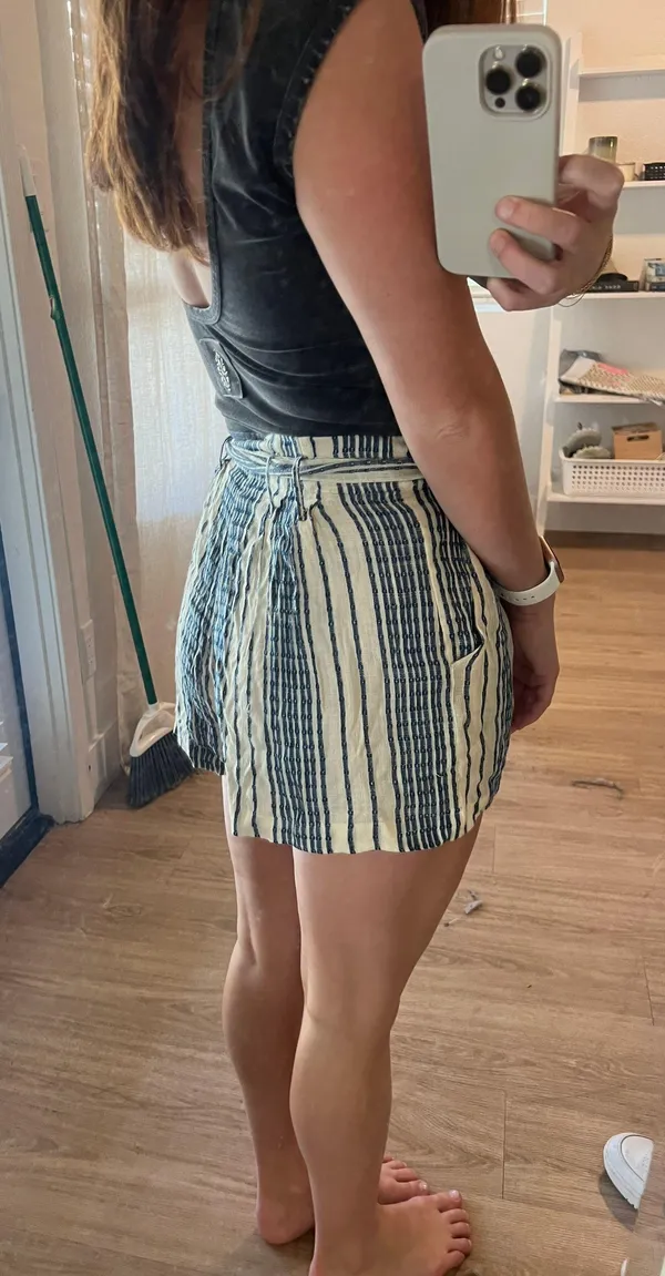 Lulus shorts - Image 2