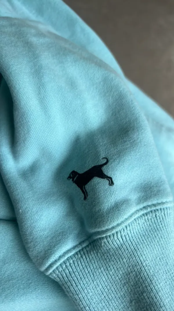 Black Dog The Sweatshirt - Image 4