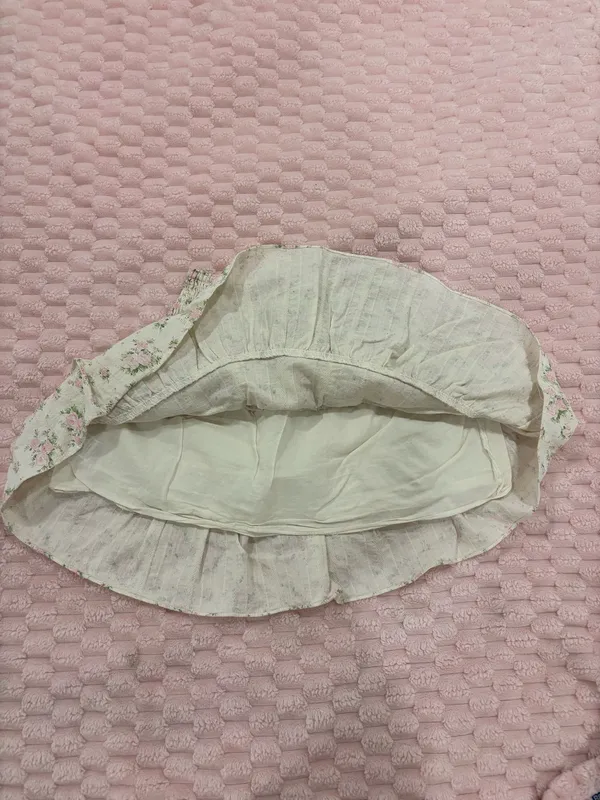 Boutique mini skirt - Image 3