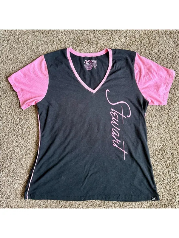 Women's Size XL Chase Authentics Stewart Black and Pink V-Neck Tee - Image 2