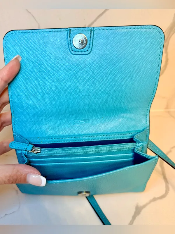 Coach Foldover Crossbody Wallet Bag Robin's Egg Blue Pebbled Leather - Image 3