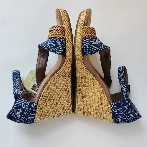 TOMS Clarissa Blue Batik Wedge Sandals | Size 9.5 - Image 8