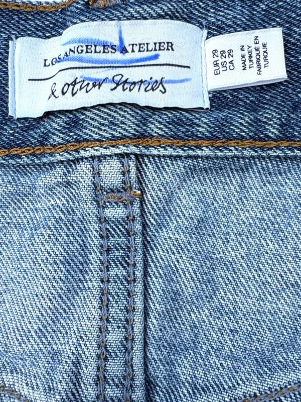 EUC Anthropologie & Other Stories Frayed Denim Shorts Size 29 - Image 3