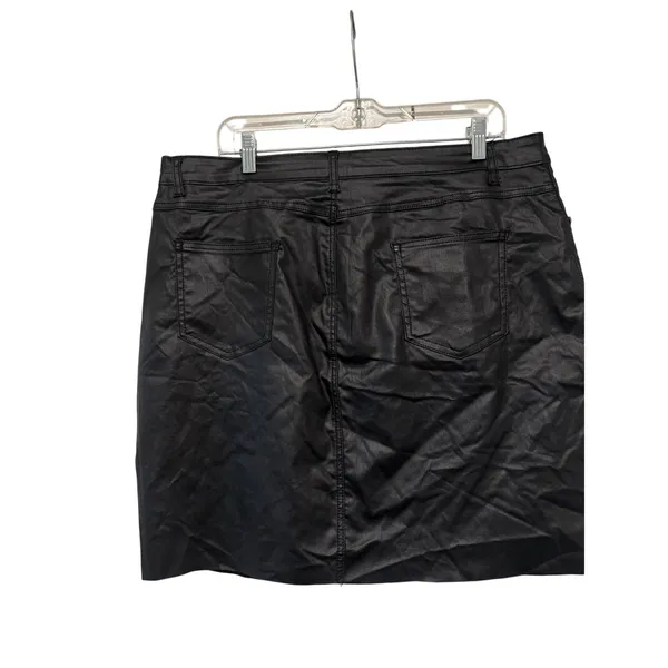 PrettyLittleThing Women's Black Coated Mini Skirt UK 20 EU 48 - Image 5