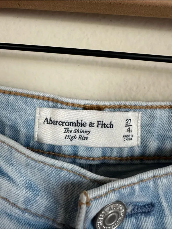 Abercrombie & Fitch The Skinny High Rise Split Leg Jeans - Image 3