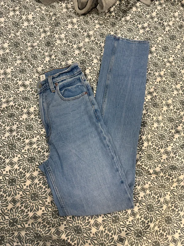 Abercrombie Ultra High Rise 90s Slim Straight Jeans — Size 25 - Image 3