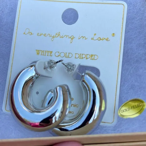NWT 14K GP “Do everything in Love “ big puffy hoops - Image 6