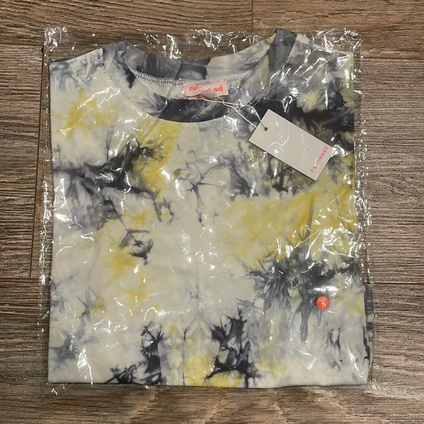 Re:named Yellow and Grey Tie Dye Cropped Tee Nwt size small - Image 3