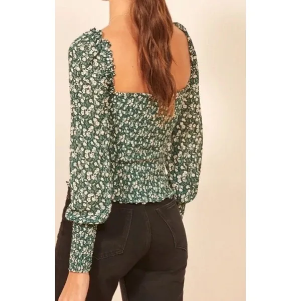 Reformation floral green ditsy print cropped smocked Pinto top size S - Image 4