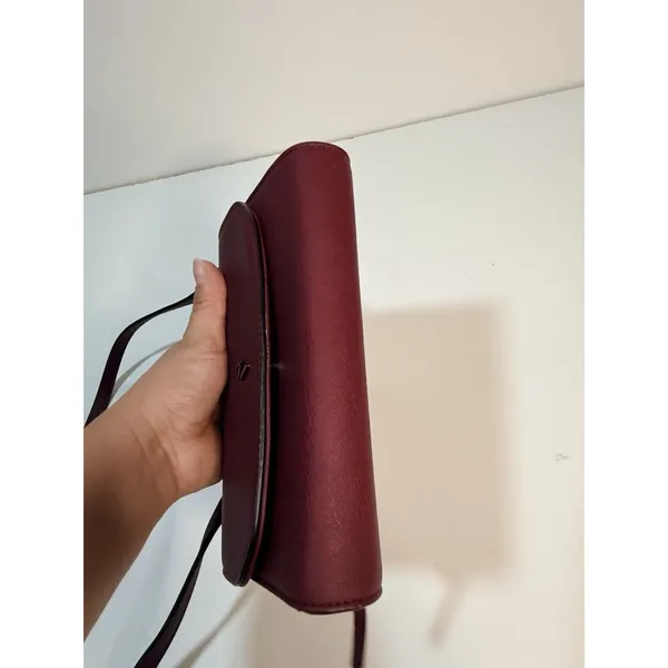 Simply Vera Vera Wang Signature Mini Crossbody Bag - Image 6