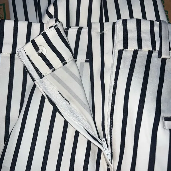 H&M Pinstripe Pants Women’s Size 6 - Image 4
