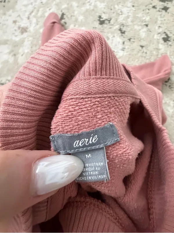 Aerie Pink Pullover Sweatshirt Size Medium - Image 3
