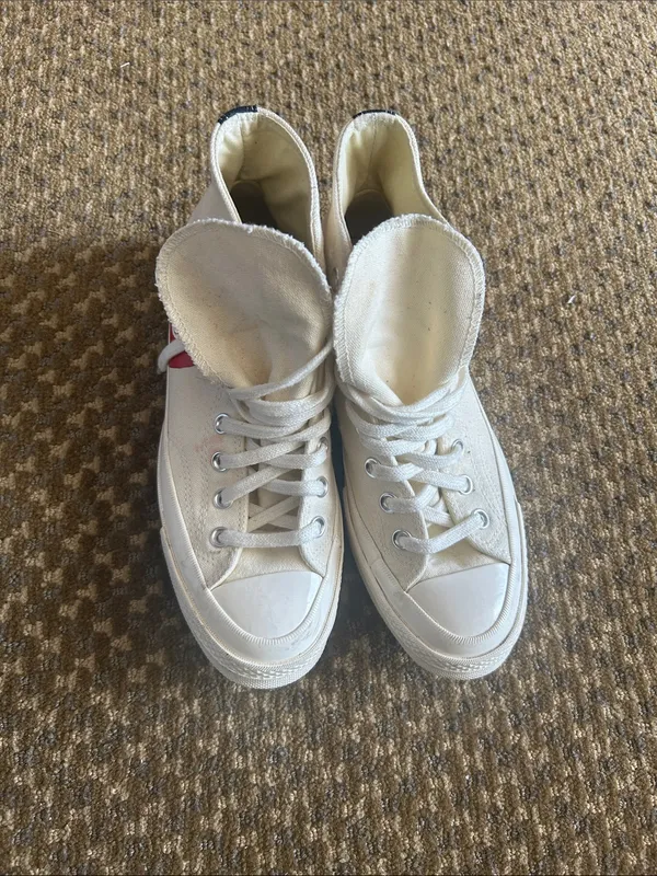 Commes Des Garçon Play Converse Chuck Classic Cream Canvas High-Top Sneakers - Image 2