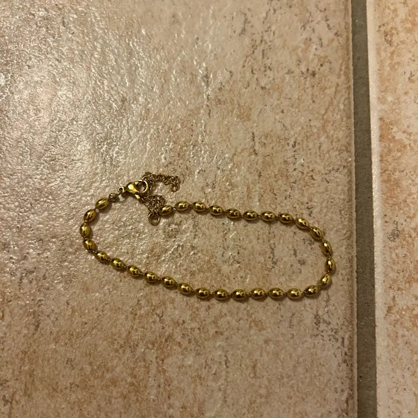 Elegant Gold Beaded Bracelet - Image 2