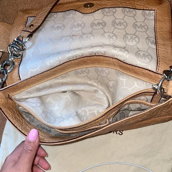 Michael Kors oversize clutch - Image 9