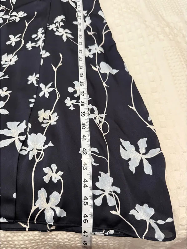 Equipment Femme Silk Midi Dress Floral Size Small - Image 7