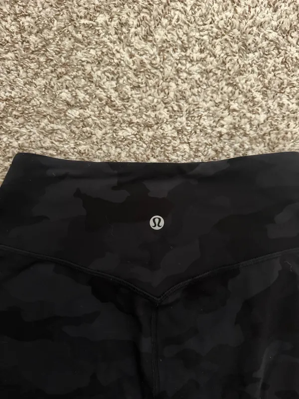 Lululemon Black Camo Align Joggers High-Rise - Image 3