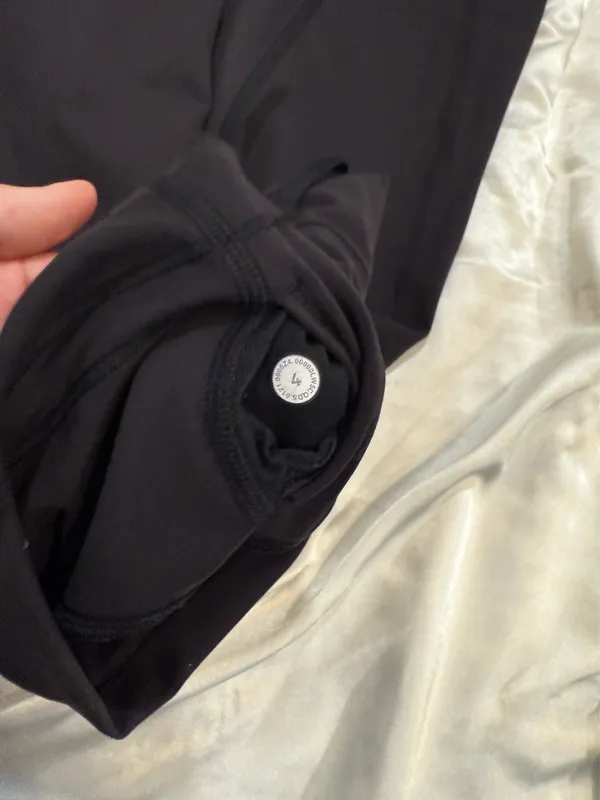Wunder Lululemon Train 25" - Image 3