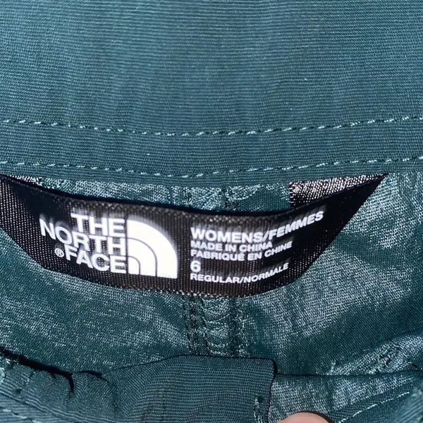 The north face dark green water resistant outdoor shorts - Image 4