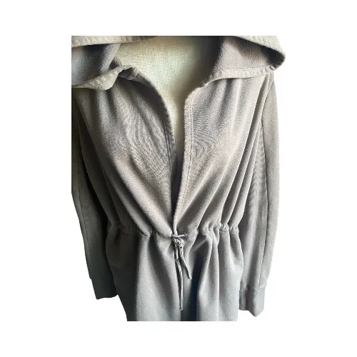 Beyond Yoga-On the go-Cozy Taupe Jacket-size large The first three stock photos are the actual color of the jacket, I had a hard time capturing the exact color in my pictures. Soft and warm taupe jacket. Ideal for comfort and style Open front Cinched waist Hooded Side pockets 67% cotton and 33% polyester Excellent condition - Image 4