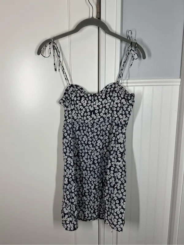Oh Polly Princess Polly Rowi mini dress blue white‎ ditsy floral print with tie straps 4 - Image 5