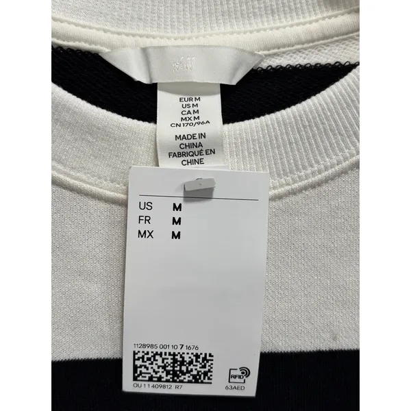 H&M Striped Oversized Knit Sweater Size M Long Sleeve Black/White Crew‎ EUC - Image 2