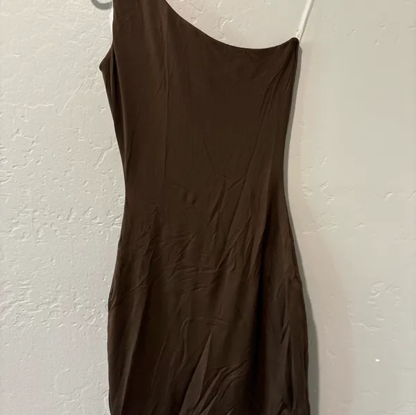 Windsor Brown One Shoulder Dress - Image 7