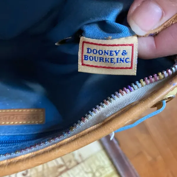 VNTG DOONEY & BOURKE H3 44475 tote Shoulderbag small purse - Image 7