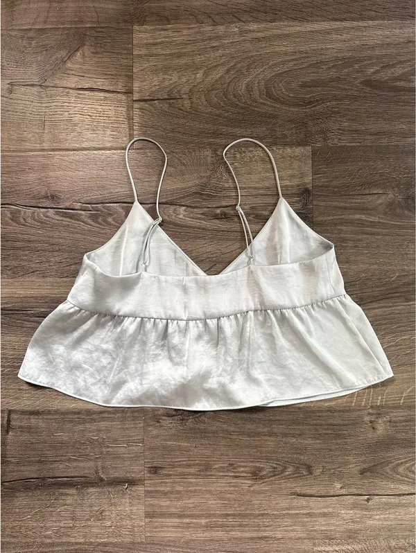 Aritzia Wilfred Pale Blue Flowy Cropped Strappy Tank Top - Image 3